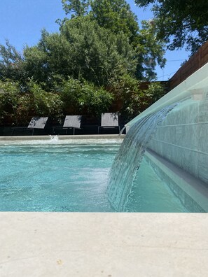 Outdoor pool, a heated pool