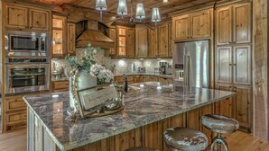 House, 4 Bedrooms | Private kitchen - The Smokin' Buck Escape to Blue Ridge (Blue Ridge)