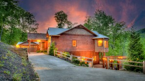 House, 4 Bedrooms | Exterior - The Smokin' Buck Escape to Blue Ridge (Blue Ridge)