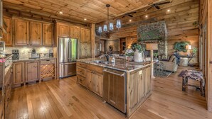 House, 4 Bedrooms | Private kitchen - The Smokin' Buck Escape to Blue Ridge (Blue Ridge)