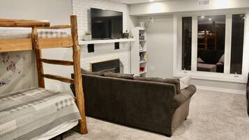 4 chambres, lit parapluie, Wi-Fi, draps fournis