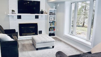 智能电视、壁炉