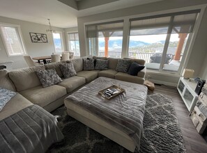 スマートテレビ、暖炉