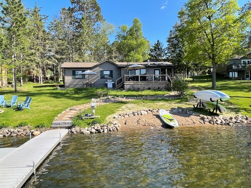Family boating cottage on Whitefish Chain of Lakes