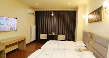 Shangluo Old Beijing Hotel
