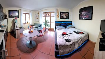 Bügeleisen/Bügelbrett, kostenloses WLAN, Bettwäsche