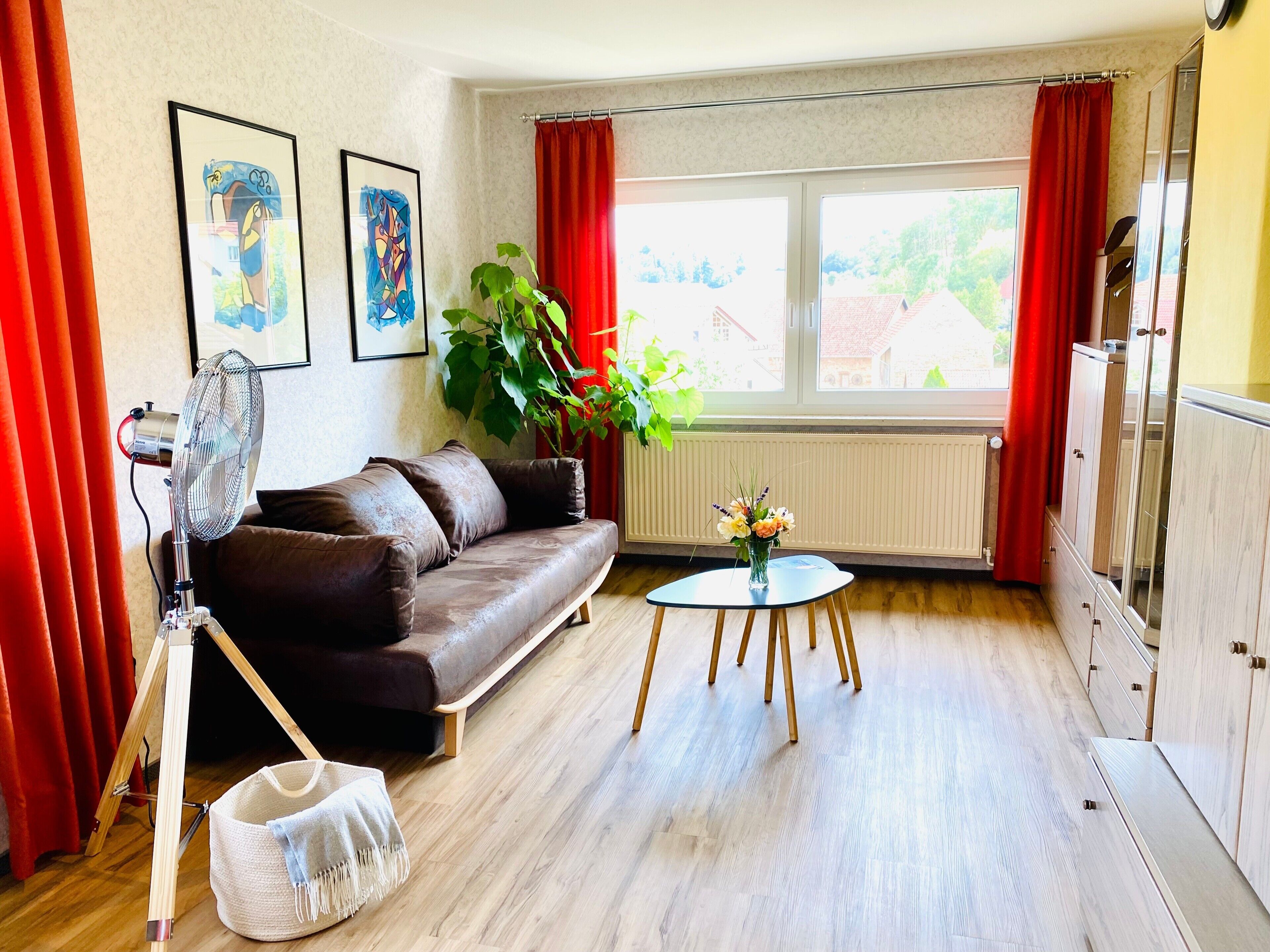Fernseher, Stereoanlage