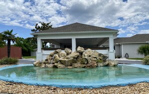 Outdoor pool - Luxury Condo at Colony Club (Gulf Shores)