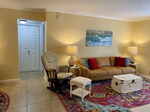 Smart TV, chimenea y impresora 