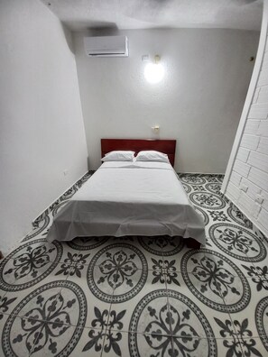 3 bedrooms, free WiFi, bed sheets - Doradal Village Apartment. Colombian Santorini (Doradal)