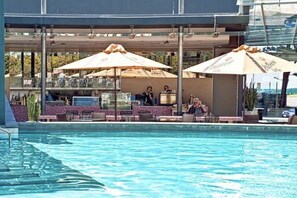 Utomhuspool