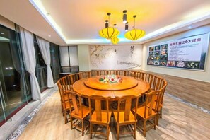 Unclassified image, 4 of 42, button - Danzhou Guanlan Shangpin International Hotel (Danzhou)