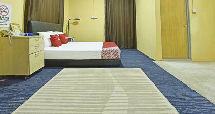OYO 90535 Wakaf Bharu Inn