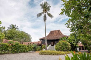 Melaka Villa | Blick auf den Garten