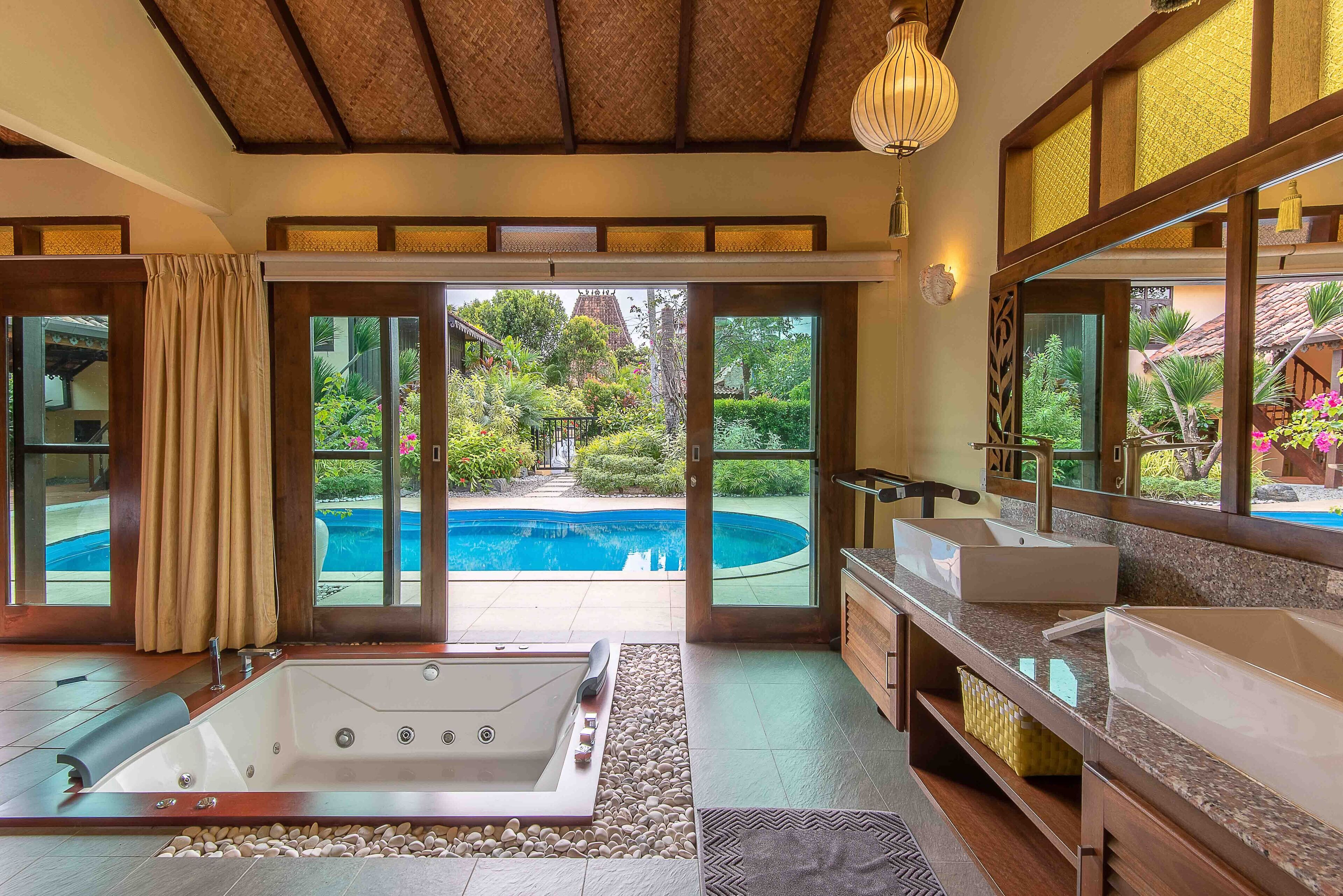 Melaka Villa | Bilik Mandi | Kelengkapan dandanan diri berjenama, pengering rambut, bidet 