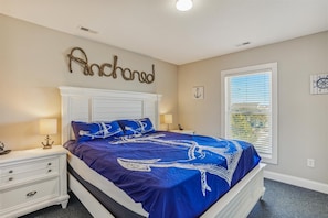 8 bedrooms, internet, bed sheets