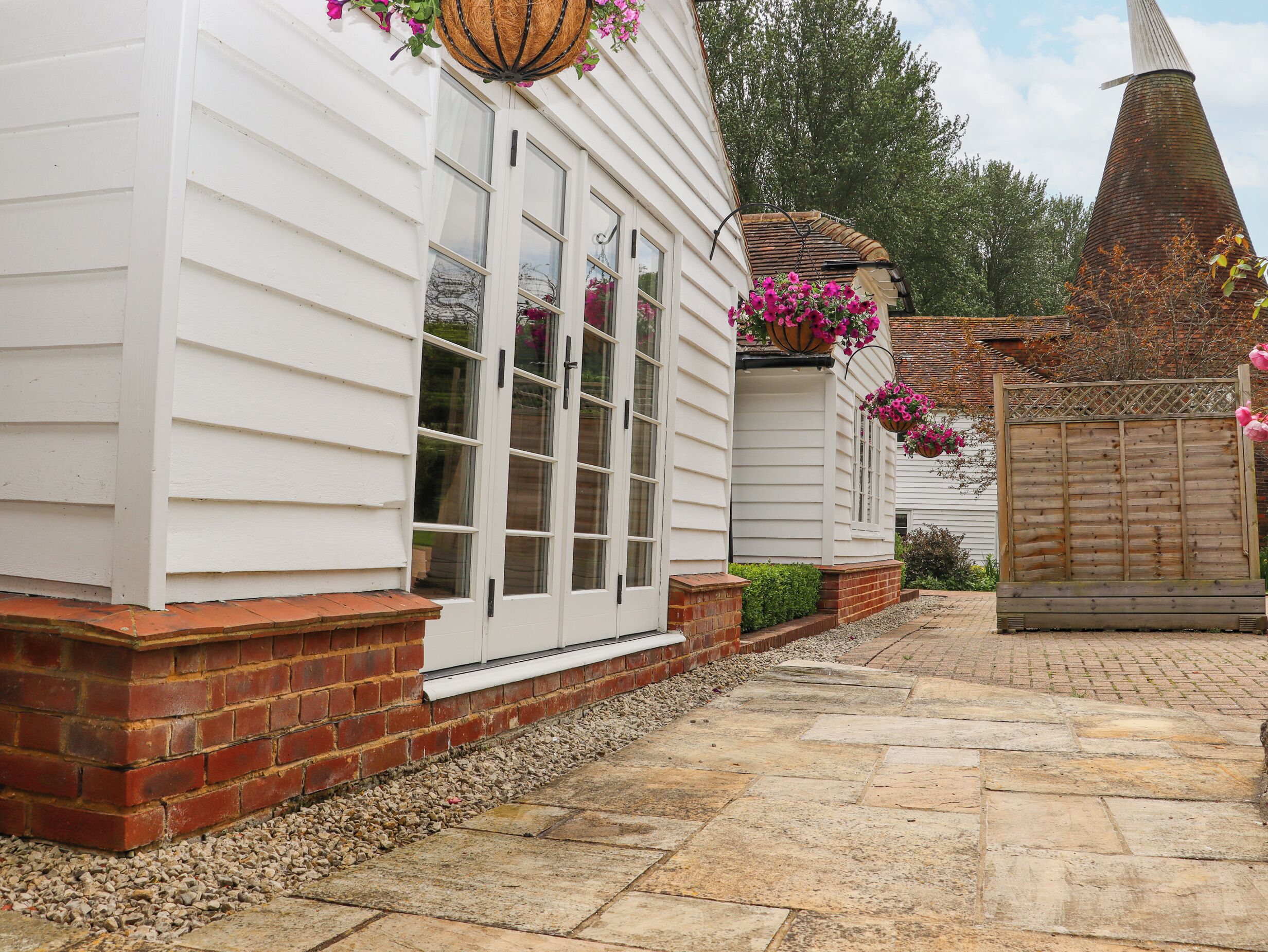 Cottage | Chi tiết ngoại thất