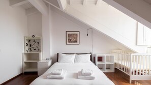2 bedrooms, iron/ironing board, WiFi - Italianway Easy - De Sanctis 14 (Milan)