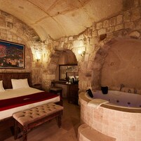 Premium bedding, minibar, individually decorated, laptop workspace