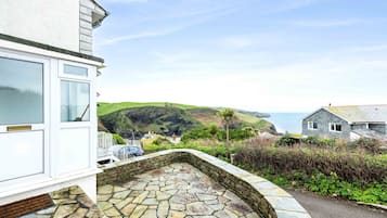 Cottage | Property grounds
