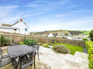 Cottage | Outdoor dining
