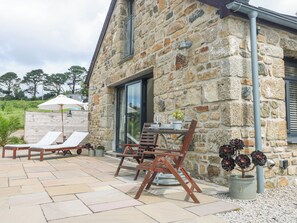 Cottage | Outdoor dining - Apple Blossom Barn (Penzance)