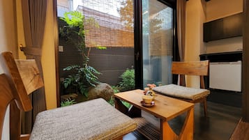 1 bedroom, in-room safe, blackout curtains, free WiFi