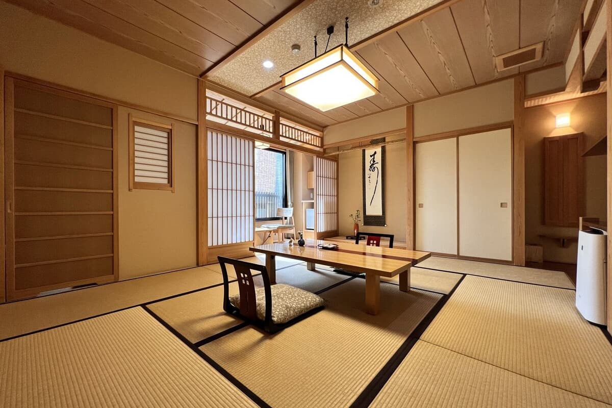 Superior Room | 1 bedroom, in-room safe, blackout drapes, free WiFi