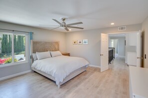 5 habitaciones, escritorio, wifi y ropa de cama