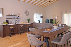 Dining - Enticing Holiday Home in Brtonigla with bubble bath (Brtonigla)