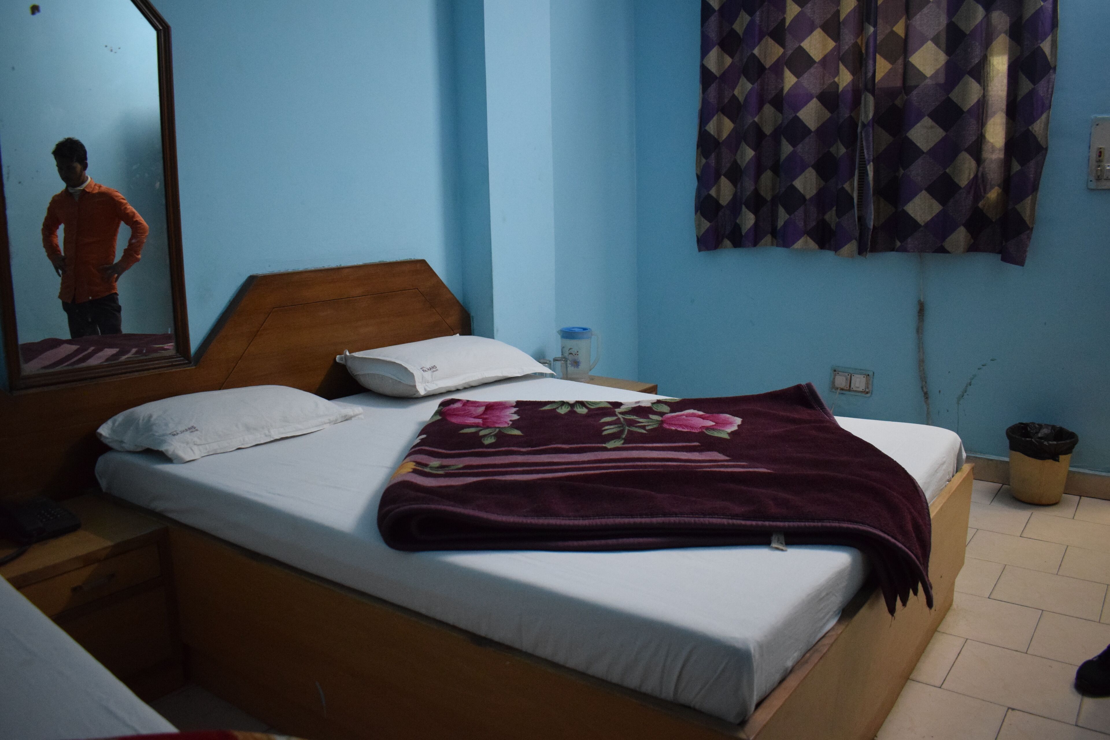 Photo - Hotel Ashoka Continental Near New Delhi Railway station