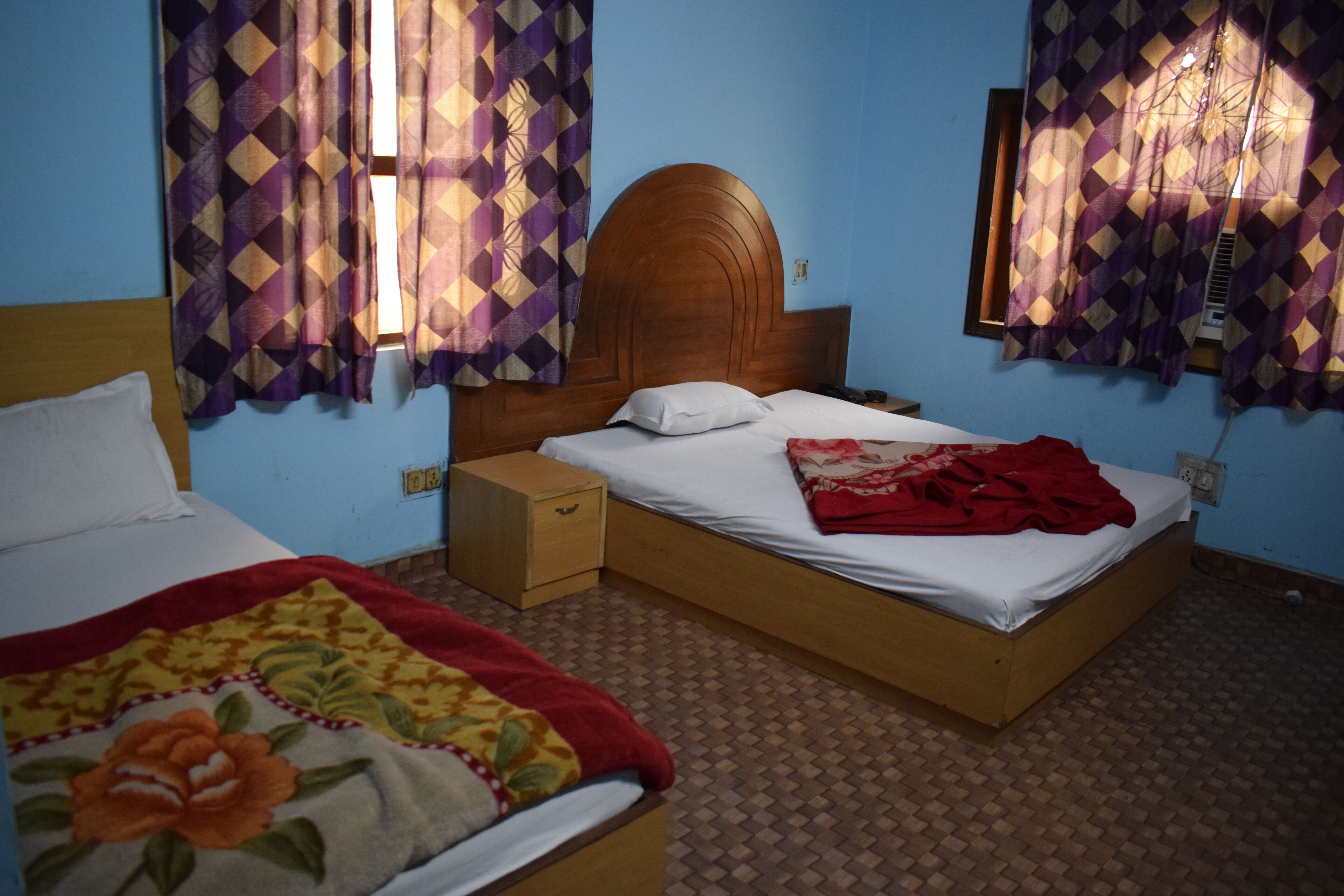 Photo - Hotel Ashoka Continental Near New Delhi Railway station