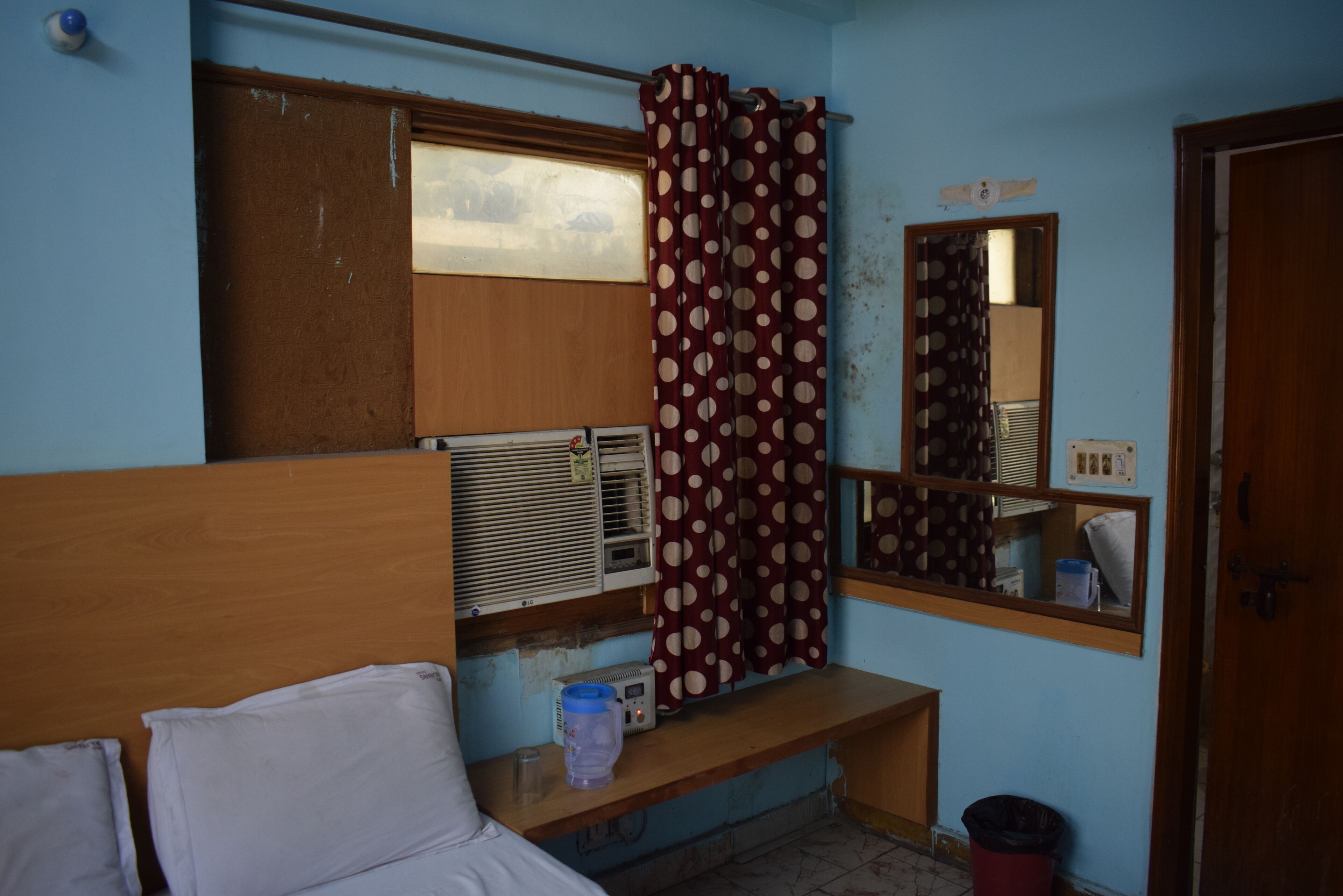 Photo - Hotel Ashoka Continental Near New Delhi Railway station