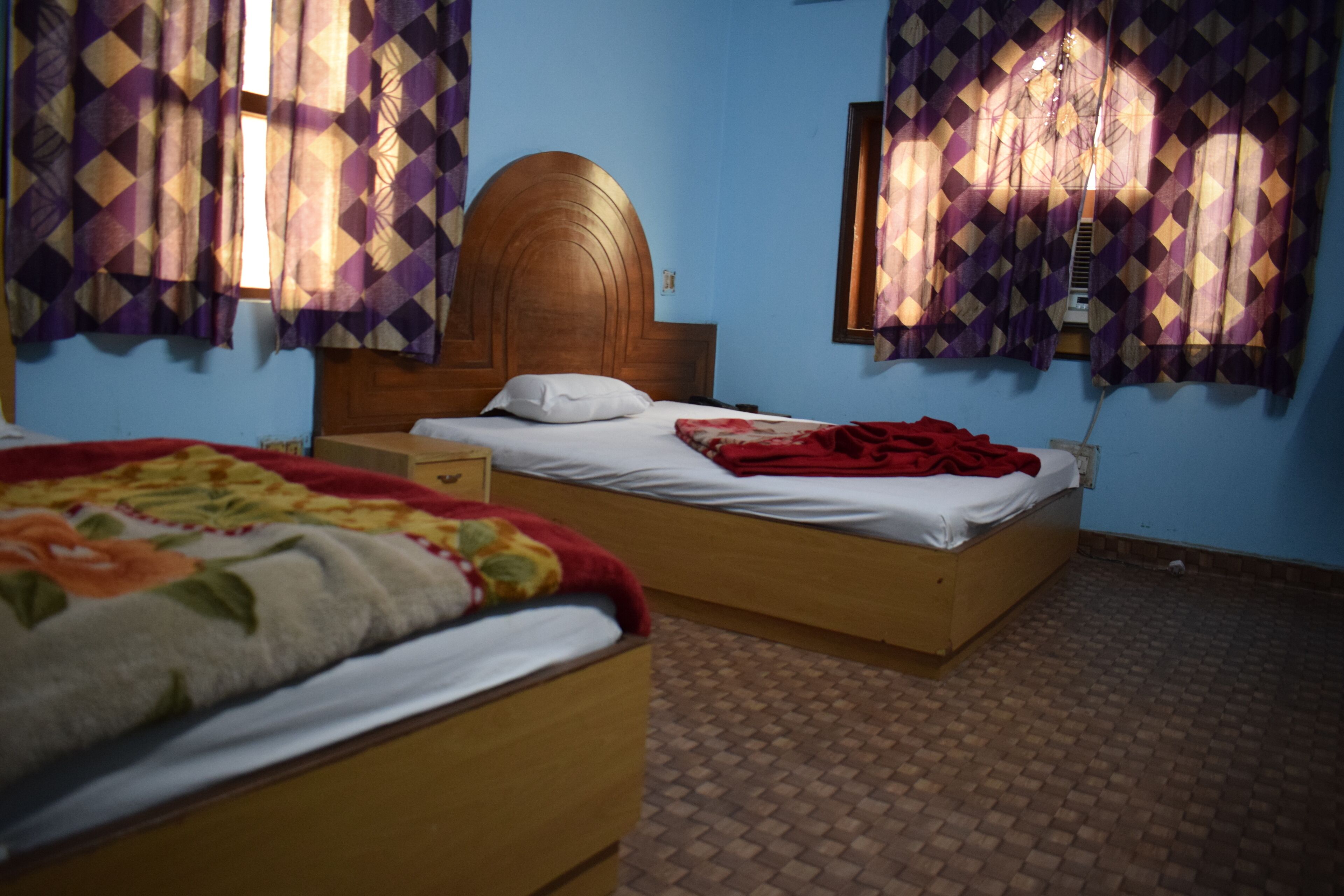 Photo - Hotel Ashoka Continental Near New Delhi Railway station