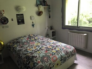 4 chambres, bureau, fer et planche à repasser, Wi-Fi gratuit