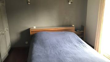 4 chambres, bureau, fer et planche à repasser, Wi-Fi gratuit