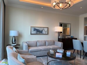 تلفزيون ذكي، شاشة كمبيوتر، طابعة