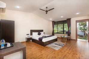 Deluxe Room - Amadi Beach Front Resort (Ashvem)