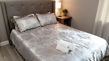 4 Schlafzimmer, Bügeleisen/Bügelbrett, kostenloses WLAN, Bettwäsche