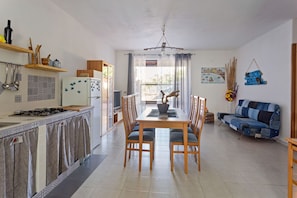 Dining - Holiday Home in Alcamo Marina near Beach (Alcamo)