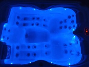 Indoor pool, a heated pool - Viksa with Jacuzzi  sleeps 2 (Zagreb)