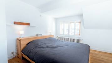 3 bedrooms, iron/ironing board, free WiFi