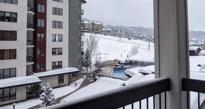 Ski-in/Out, Walk to Base Area - Torian Plum - Pool& Hot Tubs