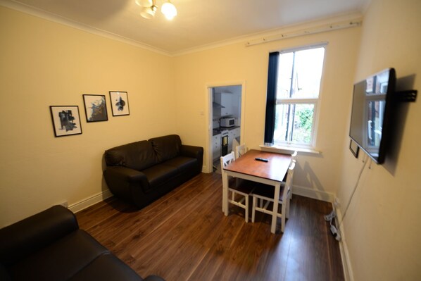 Smart TV - Spacious Apartment in Coventry near Belgrade Theatre (Coventry)