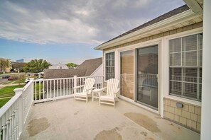 Terrace/patio - Spacious Brigantine Home ~ 1 Block to Beach! (Brigantine)