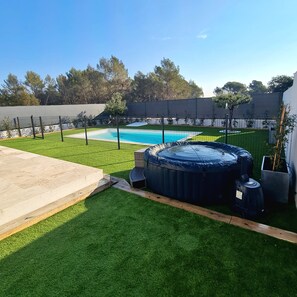 Piscine extérieure