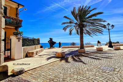 Chic Coastal Hill Escape