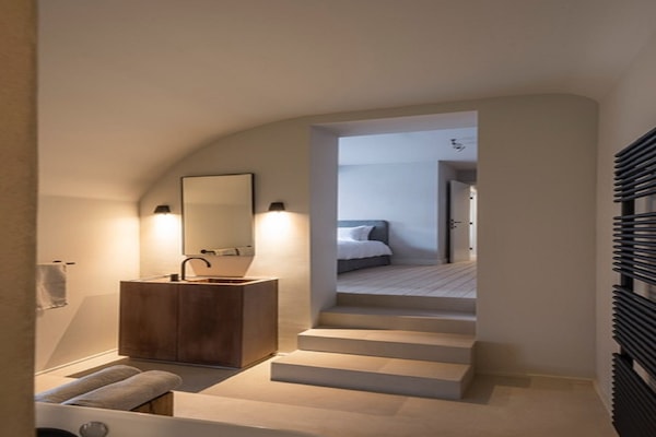 7 Schlafzimmer, Reisekinderbett, kostenloses WLAN, Bettwäsche