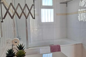 Badekar, bidet
