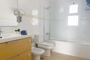 Badewanne, Bidet